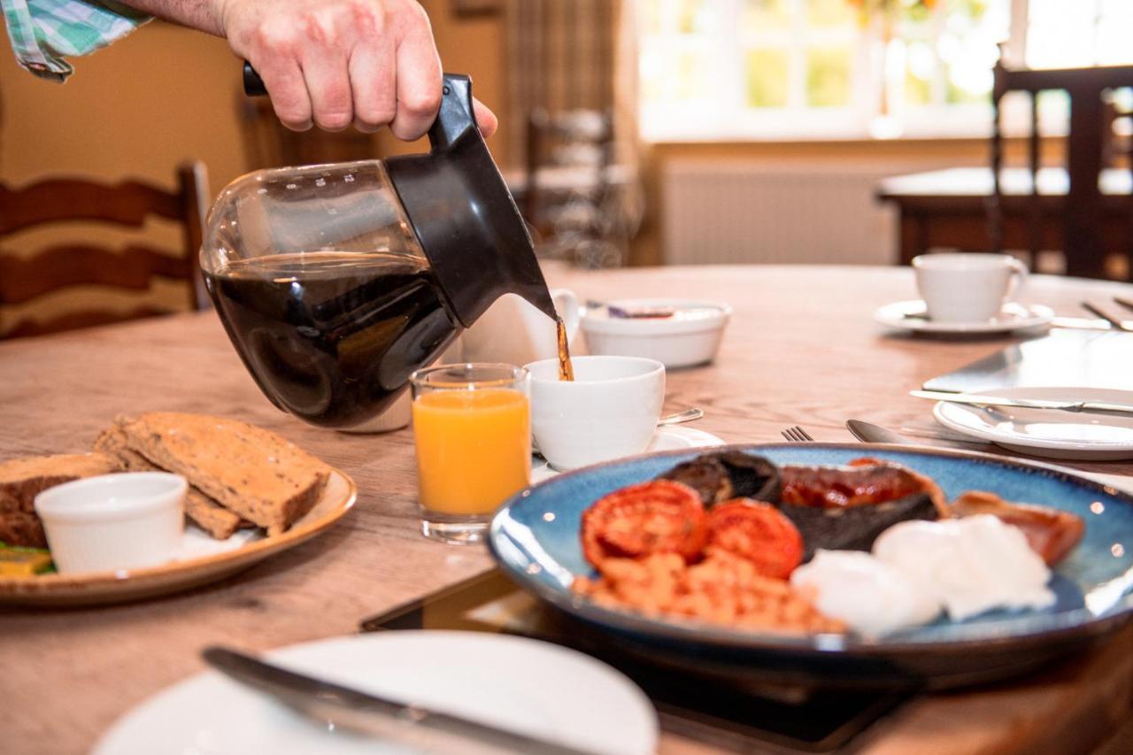 ノーサラートン The Wellington Heifer Bed & Breakfast エクステリア 写真