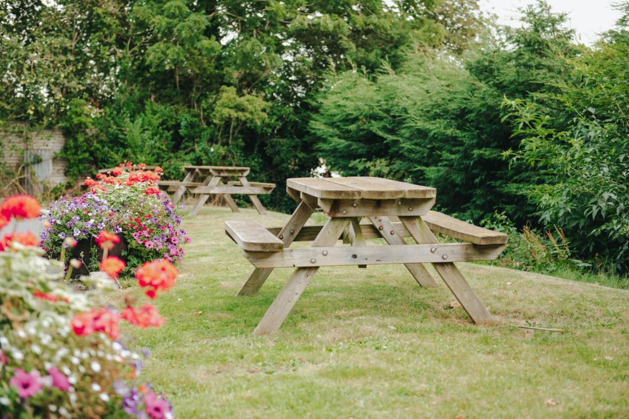 ノーサラートン The Wellington Heifer Bed & Breakfast エクステリア 写真